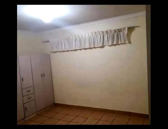2 BEDROOM PROPERTY TO RENT IN ESCOMBE